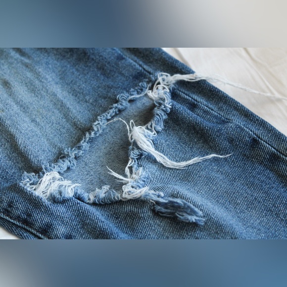 Articles of Society Ripped Straight Leg Jeans - Picture 8 of 11